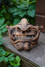 Load image into Gallery viewer, Masque mempo, masque Oni, masque mempo oni, masque samouraï, cosplay samouraï, cosplay Oni, masque démon japonais