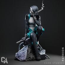 Load image into Gallery viewer, Figurine to paint - Domino