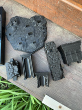 Load image into Gallery viewer, Fire keeper, gardienne du feu, dark souls 3, figurine dark souls, figurine résine à peindre, kit résine, figurine à peindre, Daëlys Art