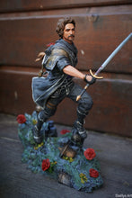 Charger l'image dans la galerie, Figurine avec ou sans peinture - Gustave - Clair Obscur Expédition 33