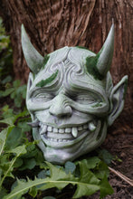 Charger l'image dans la galerie, Masque oni, masque démon japonais, décoration japonaise, folklore japonais, japon traditionnel, Yokaï, Hannya, Daëlys Art