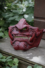 Load image into Gallery viewer, Masque mempo, masque Oni, masque mempo oni, masque samouraï, cosplay samouraï, cosplay Oni, masque démon japonais