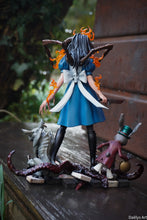 Charger l'image dans la galerie, Figurine avec ou sans peinture - Alice Madness Return