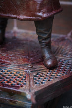 Load image into Gallery viewer, figurine pyramide head, figurine silent hill, figurine a peindre