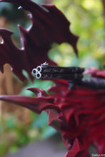 Load image into Gallery viewer, Vincent Valentine Figurine - With or without paint