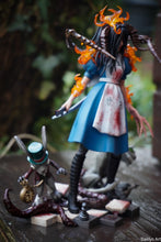 Charger l'image dans la galerie, Figurine avec ou sans peinture - Alice Madness Return