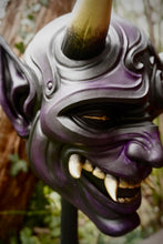 Load image into Gallery viewer, oni, décoration murale oni, décoration japonaise, masque oni, masque japonais, masque samuraï, oni wall decoration, japanese decor, samuraï props, hannya mask, masque hannya, décoration japonaise, manga, anime, Daëlys Art