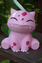 Charger l'image dans la galerie, Bulbizarres, bulbizarre mignon, bulbasaur, pokémon, pokémon saint valentin, geek, jeu vidéo, idée cadeau geek, couple bulbizarre, Daëlys Art