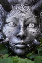 Charger l'image dans la galerie, Oni, Geisha, masque japonais, cyberpunk, masque cyberpunk, masque traditionnel japonais, Daëlys Art