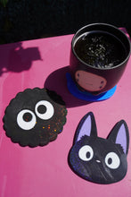 Load image into Gallery viewer, Calcifer, décoration murale Calcifer, ghibli, mignon, décoration mignonne, Daëlys Art, sous verre Ghibli, Jiji, Totoro