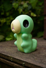 Load image into Gallery viewer, Hollow knight, grub, hornet, hollow knight silksong, larve hollow knight, figurine, team cherry, Daëlys Art