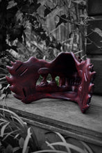 Load image into Gallery viewer, Masque oni, masque démon japonais, décoration japonaise, folklore japonais, japon traditionnel, Yokaï, Hannya, Daëlys Art, mempo, samouraï