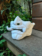 Charger l'image dans la galerie, masque japonais, masque samouraï, oni, kitsune, masque hannya, samurai mask, japanese mask, japon, japan, manga, anime, demon slayer, naruto, cosplay, Daëlys Art