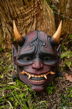 Load image into Gallery viewer, Wearable Oni Mask - Red