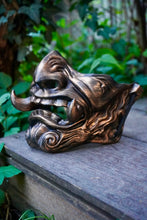 Load image into Gallery viewer, masque japonais, masque samouraï, oni, kitsune, masque hannya, samurai mask, japanese mask, japon, japan, manga, anime, demon slayer, naruto, cosplay, Daëlys Art