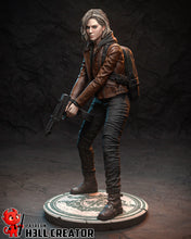 Load image into Gallery viewer, figurine grace ashcroft, figurine resident evil requiem, figurine leon s kennedy, figurine a peindre, figurine de collection