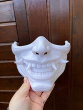 Load image into Gallery viewer, masque japonais, masque samouraï, oni, kitsune, masque hannya, samurai mask, japanese mask, japon, japan, manga, anime, demon slayer, naruto, cosplay, Daëlys Art