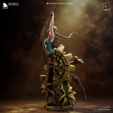 Load image into Gallery viewer, Lara Croft Paintable Figurine