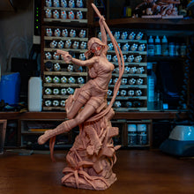 Load image into Gallery viewer, Lara Croft Paintable Figurine