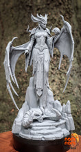Load image into Gallery viewer, Lilith, Diablo, figurine Lilith