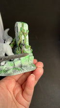 Load and play video in Gallery viewer, Sif the great grey wolf, figurine sif dark souls, dark souls, figurine a peindre, Daëlys Ar