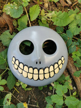 Load image into Gallery viewer, l'étrange noël de monsieur jack, a nightmare before christmas, shock lock barrel mask, jack skellington, masque am stram gram, nightmare before christmas decoration, christmas tree, halloween mask, Daëlys Art
