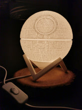 Load image into Gallery viewer, Star Wars, étoilé noire, lampe star wars, litophanie, dark vador, Skywalker, Daëlys Art