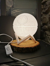 Load image into Gallery viewer, Star Wars, étoilé noire, lampe star wars, litophanie, dark vador, Skywalker, Daëlys Art