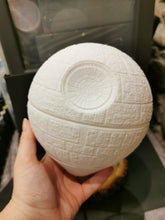 Load image into Gallery viewer, Star Wars, étoilé noire, lampe star wars, litophanie, dark vador, Skywalker, Daëlys Art