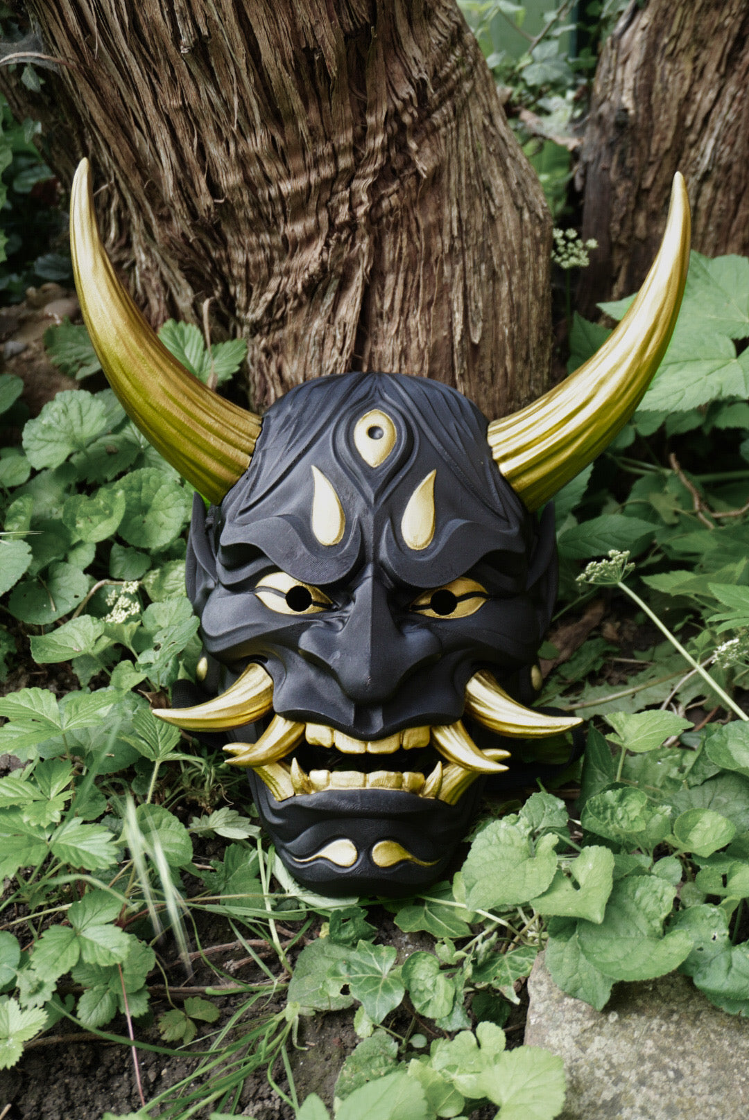 Masque Hannya - noir et doré