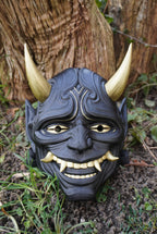Masque Oni portable - noir et doré