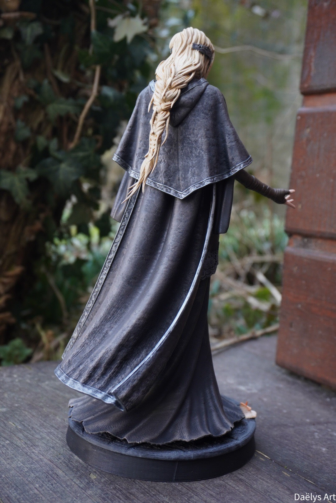 Figurine with or without paint - Guardian of the fire