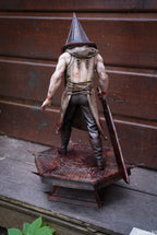 figurine pyramide head, figurine silent hill, figurine a peindre
