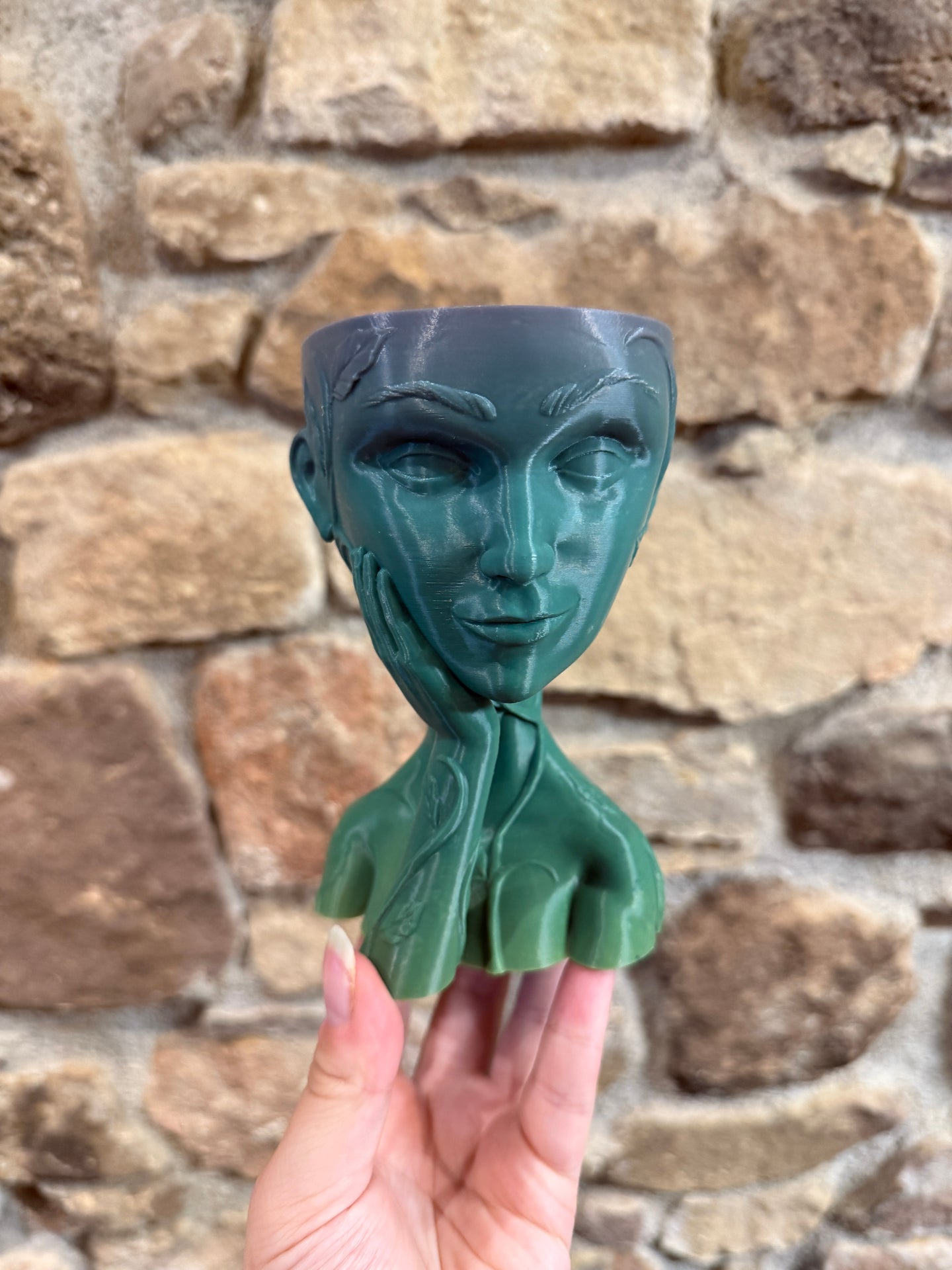 Pot de fleur femme