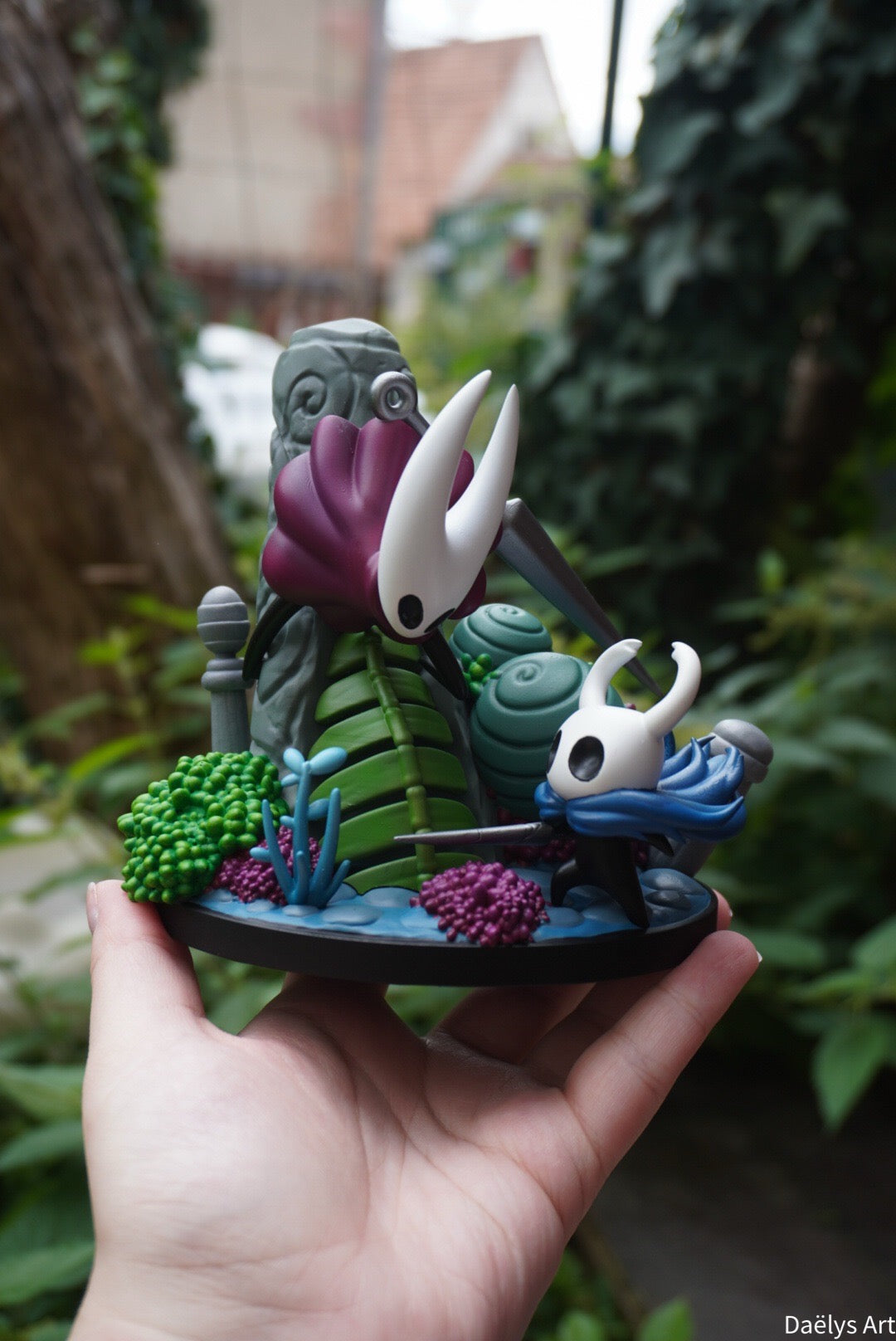 diorama hollow knight, figurine hornet, figurine hollow knight, team cherry
