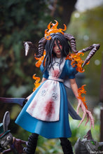 Charger l'image dans la galerie, Figurine avec ou sans peinture  - Alice Madness Return
