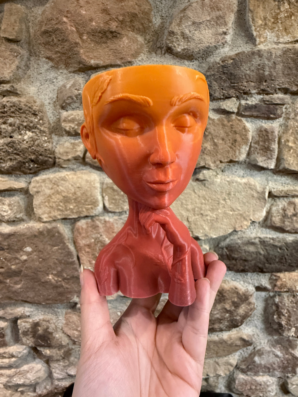 Pot de fleur femme