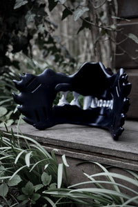 Masque oni, masque démon japonais, décoration japonaise, folklore japonais, japon traditionnel, Yokaï, Hannya, Daëlys Art, mempo, samouraï