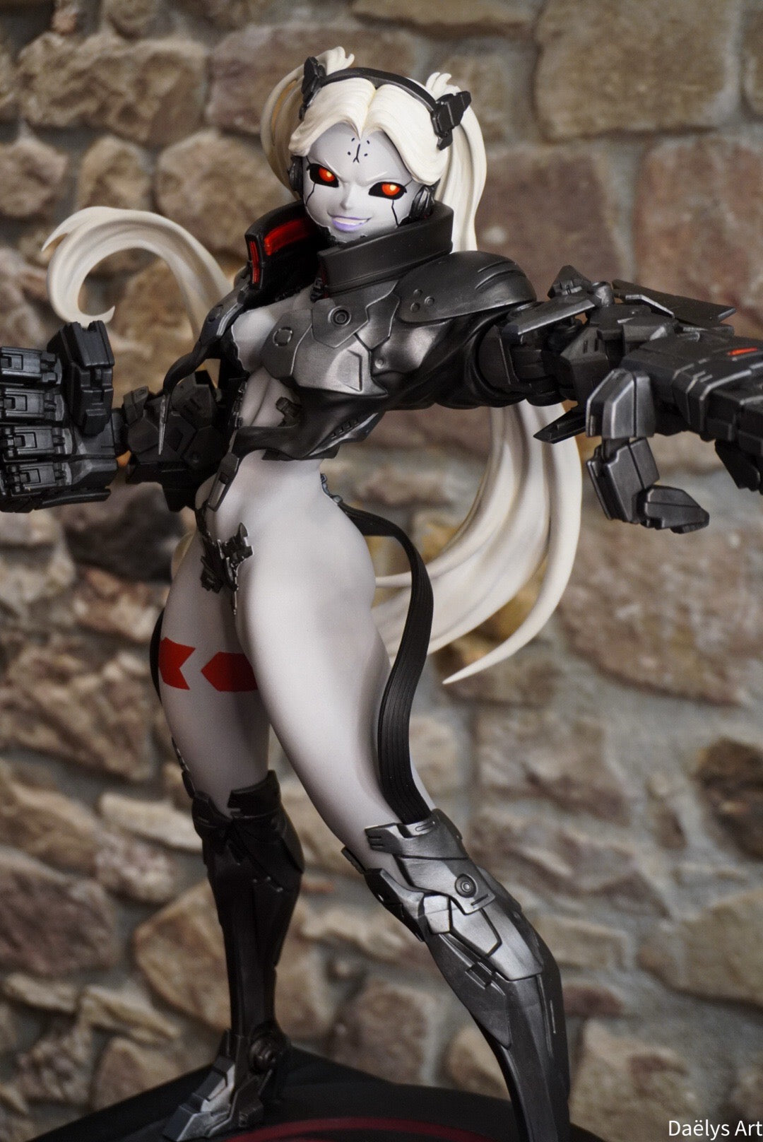 Figurine Adam Smasher, figurine Rebecca cyberpunk, figurine Cyberpunk