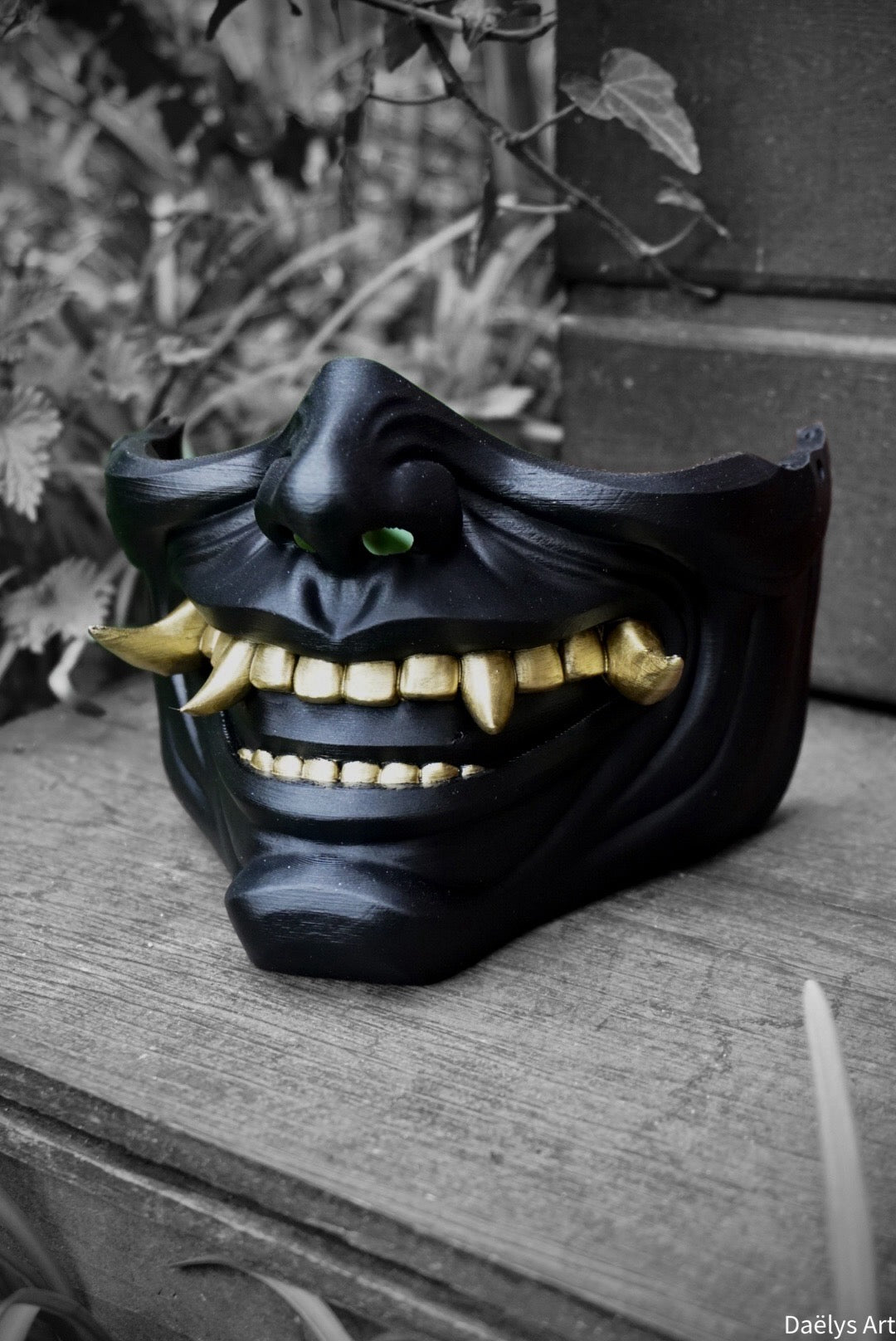 Masque oni, masque démon japonais, décoration japonaise, folklore japonais, japon traditionnel, Yokaï, Hannya, Daëlys Art, mempo, samouraï