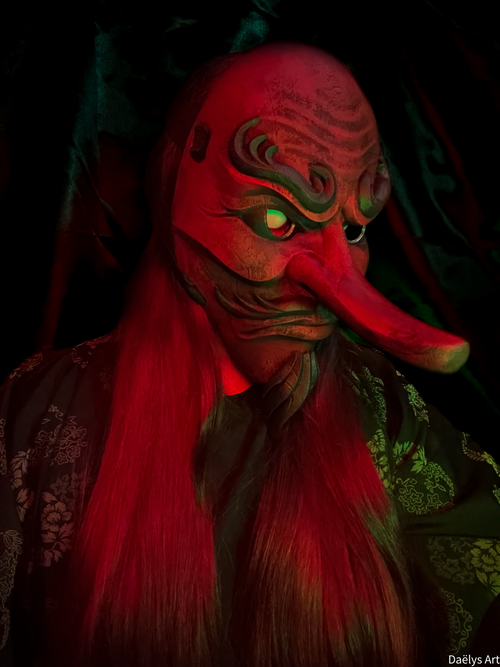 Tengu, masque tengu, masque japonais, masque oni, masque hannya, décoration japonaise, masque traditionnel, cosplay, Daëlys Art