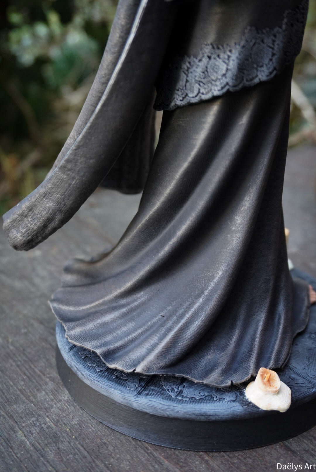Figurine with or without paint - Guardian of the fire