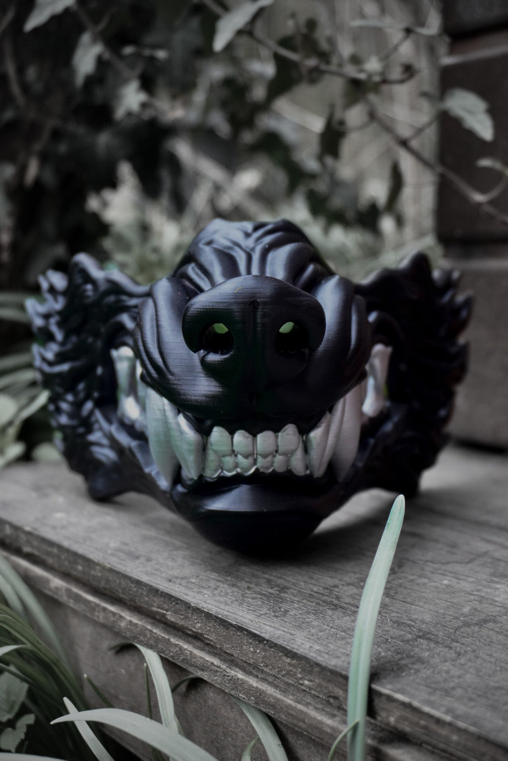 Masque oni, masque démon japonais, décoration japonaise, folklore japonais, japon traditionnel, Yokaï, Hannya, Daëlys Art, mempo, samouraï