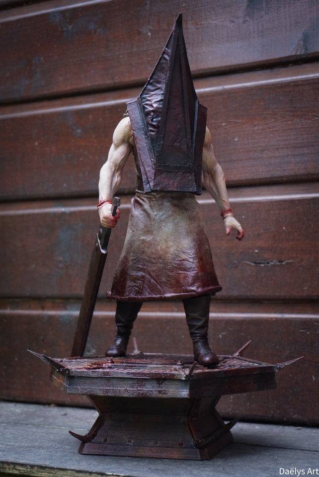 figurine pyramide head, figurine silent hill, figurine a peindre