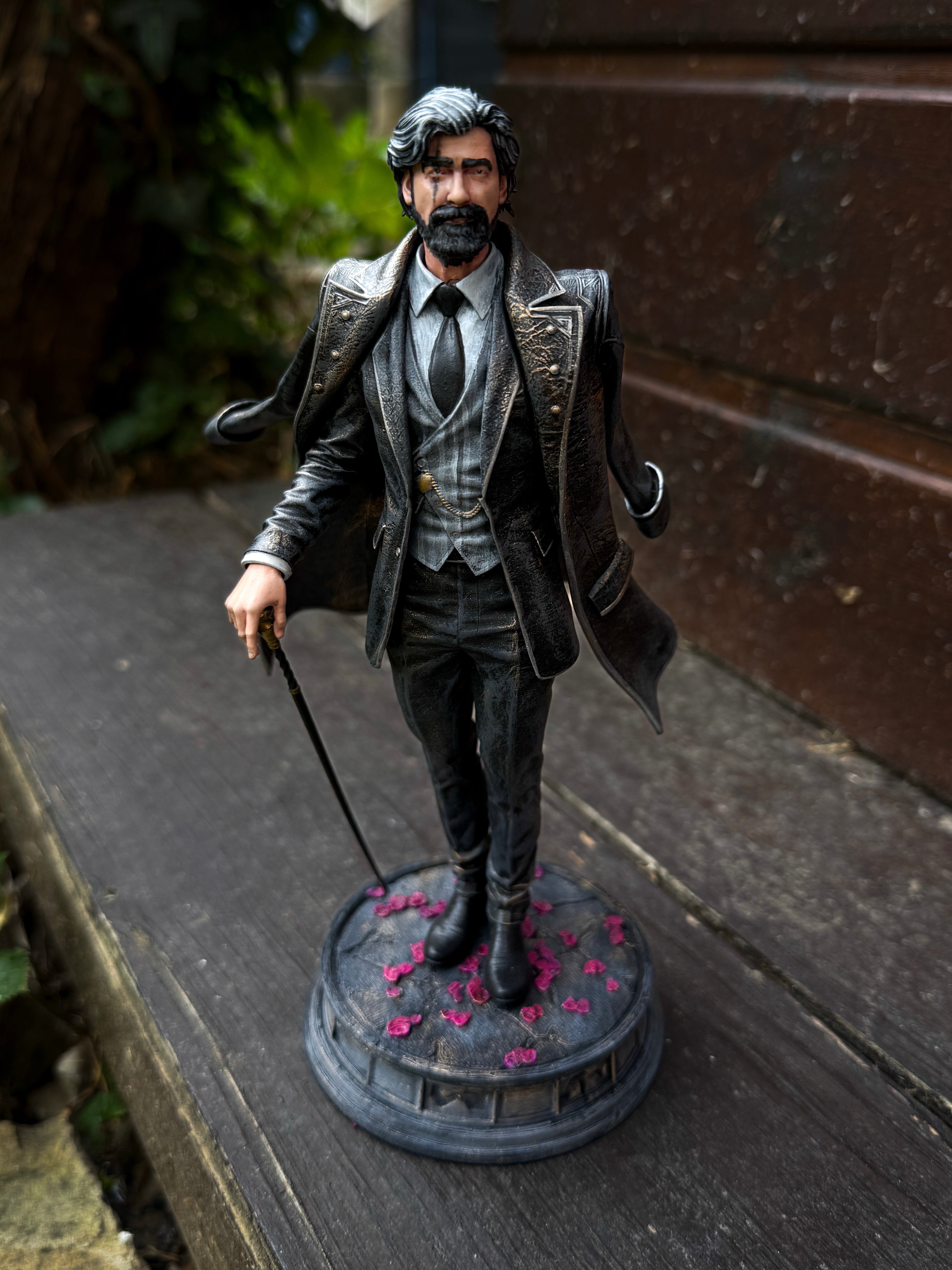figurine renoir clair obscur expedition 33, clair obscur expedition 33 figurine, figurine a peindre, verso, monoco, lune, sciel, gustave