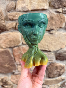 Pot de fleur femme