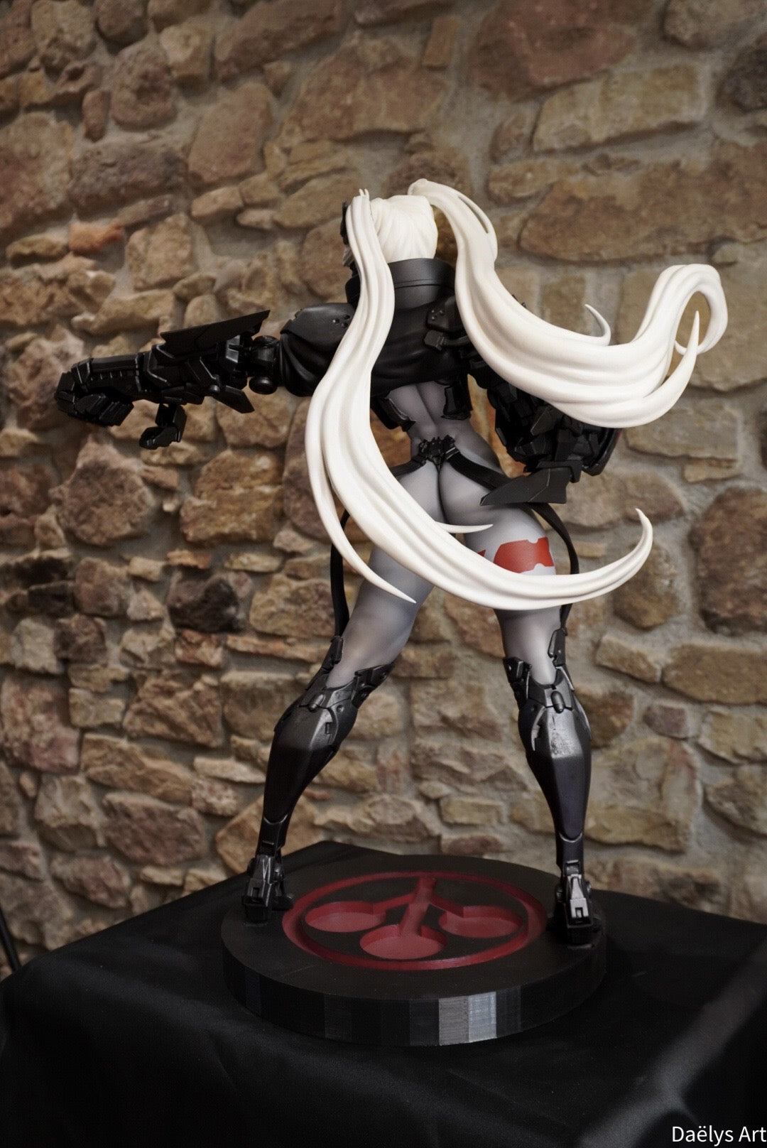 Figurine Adam Smasher, figurine Rebecca cyberpunk, figurine Cyberpunk