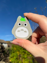 Load image into Gallery viewer, Pin&#39;s &amp; Magnet - Totoro
