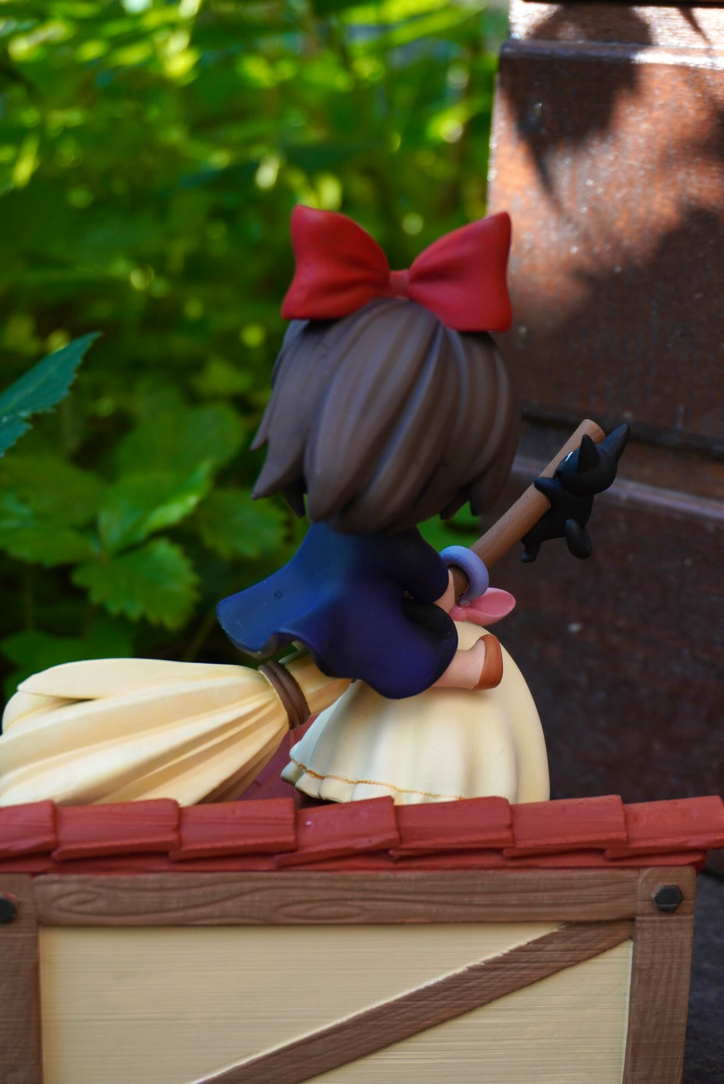 Figurine avec ou sans peinture - Kiki la sorcière
