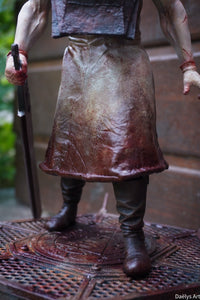 figurine pyramide head, figurine silent hill, figurine a peindre